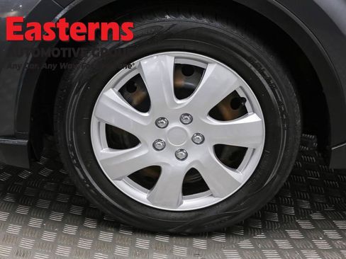 Used 2020 Toyota C-HR LE image 32