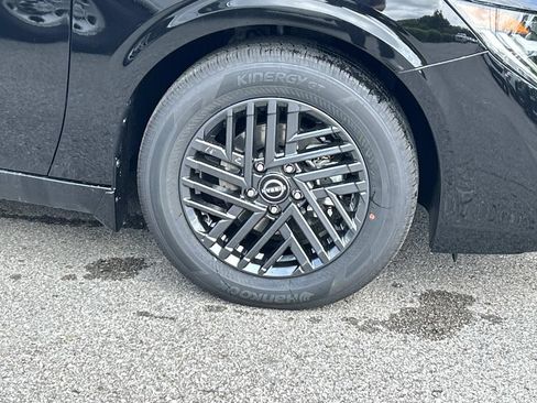 New 2026 Nissan Sentra SV w/ Floor Mat Package FWD image 9