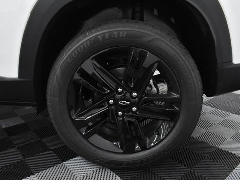New 2025 Chevrolet Trax ACTIV w/ Driver Confidence Package image 10