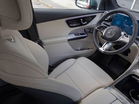 New 2026 Mercedes-Benz GLC 300 4MATIC image 23