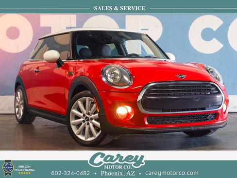 Used 2019 MINI Cooper 2-Door Hardtop image 1