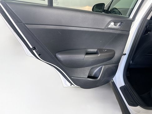 Used 2020 Kia Sportage LX AWD/4WD image 25