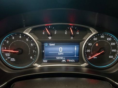 Used 2020 Chevrolet Equinox LT w/ Driver Convenience Package image 13