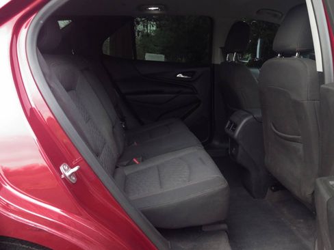 Used 2019 Chevrolet Equinox LT FWD image 16
