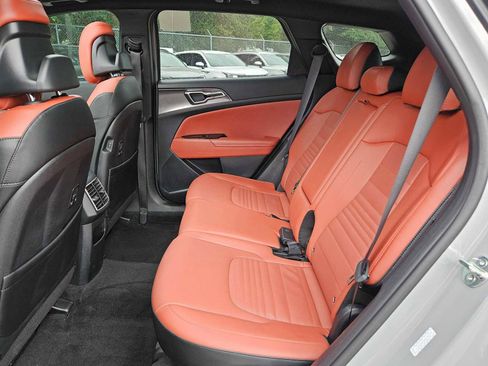 Certified 2024 Kia Sportage SX FWD image 16