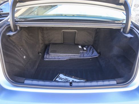 Used 2025 BMW i7 M70 w/ Executive Package image 22