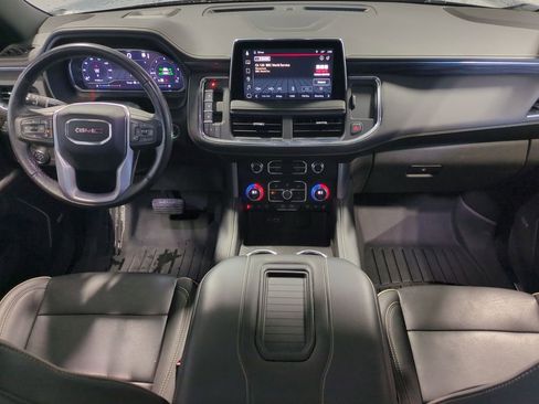 Used 2023 GMC Yukon SLT w/ SLT Luxury Package image 15