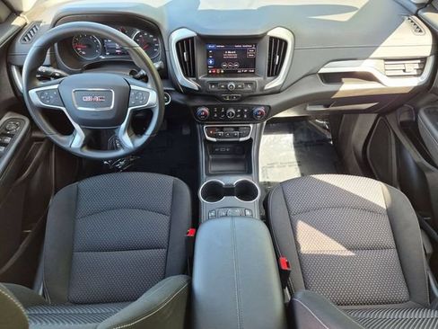 Certified 2024 GMC Terrain SLE w/ Driver Convenience Package AWD/4WD image 18