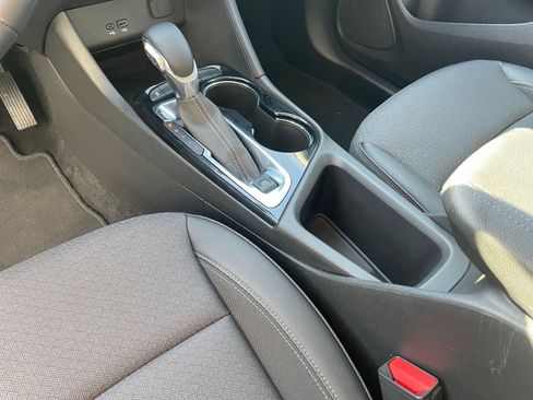 Used 2025 Buick Encore GX Preferred image 40