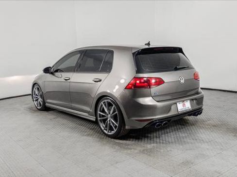 Used 2017 Volkswagen Golf R 4-Door image 4