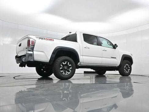 Used 2023 Toyota Tacoma TRD Off-Road AWD/4WD image 45