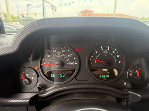 Used 2008 Jeep Wrangler X AWD/4WD image 22