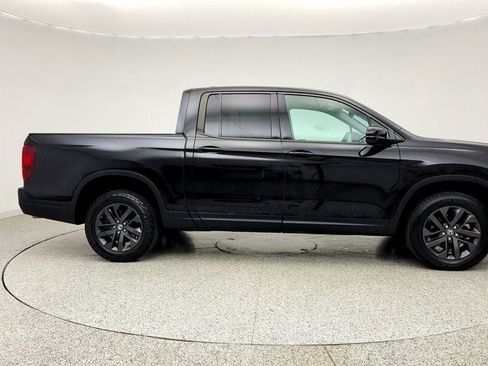Used 2021 Honda Ridgeline Sport image 4