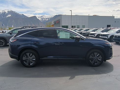 New 2025 Nissan Murano SL image 2