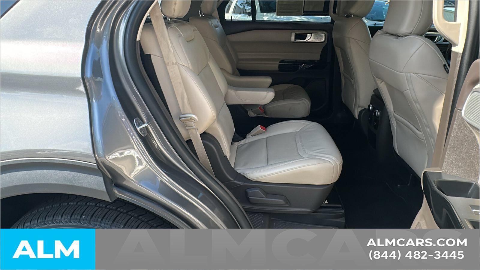 Used 2021 Ford Explorer Platinum w/ Equipment Group 601A AWD/4WD image 17