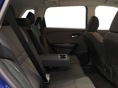 Used 2023 Nissan Rogue SV FWD image 18