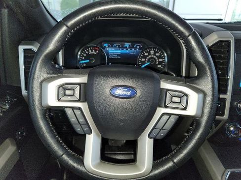 Used 2019 Ford F150 Lariat image 23