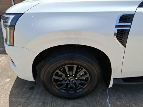 Certified 2025 Nissan Armada SV RWD image 5