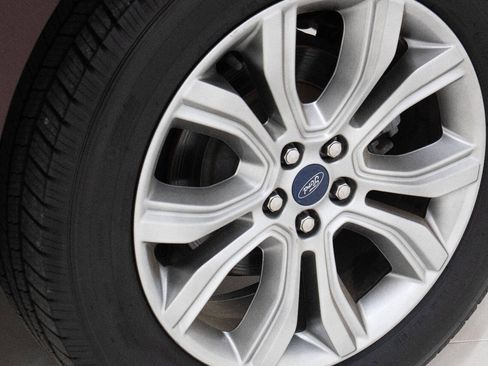 Used 2019 Ford Edge Titanium w/ Equipment Group 301A FWD image 82