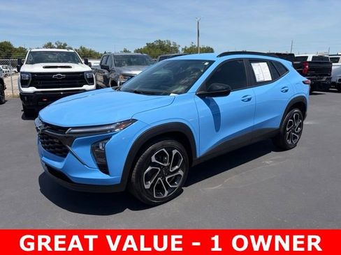 Certified 2024 Chevrolet Trax RS w/ Driver Confidence Package FWD image 3
