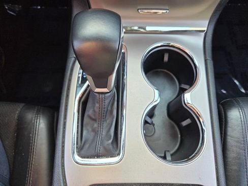 Used 2021 Jeep Grand Cherokee Laredo X image 27