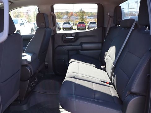 Used 2025 Chevrolet Silverado 1500 Custom Trail Boss w/ Dark Appearance Package image 40