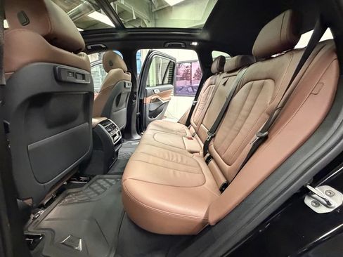 Used 2019 BMW X5 xDrive40i w/ Convenience Package AWD/4WD image 54