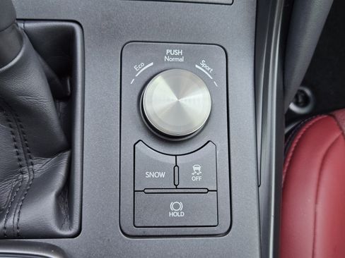 Certified 2024 Lexus IS 350 F Sport image 28