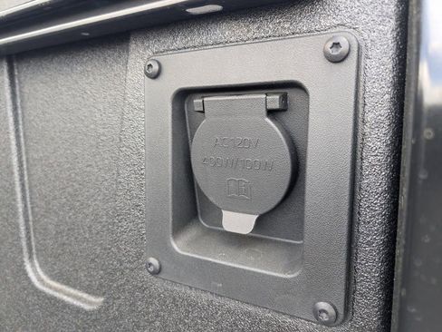 New 2026 Toyota Tundra Limited AWD/4WD image 32