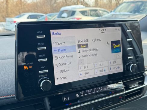 Certified 2021 Toyota Sienna XSE image 6