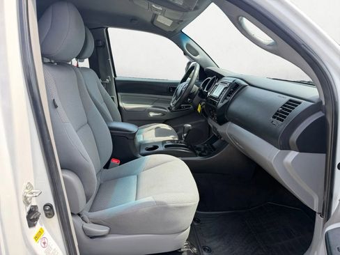 Used 2014 Toyota Tacoma 2WD Access Cab w/ Convenience Package image 21