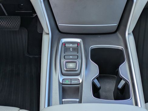 Used 2021 Honda Accord Touring image 15