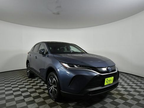 Used 2024 Toyota Venza LE image 8