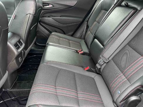 Used 2023 Chevrolet Equinox RS FWD image 18