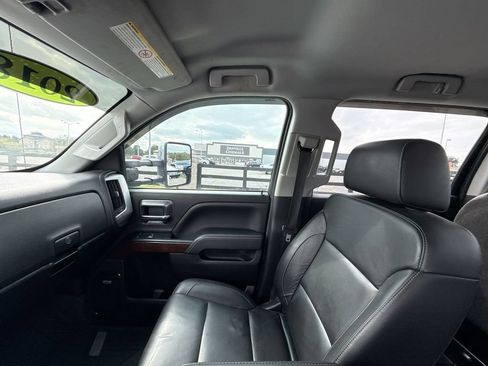 Used 2018 GMC Sierra 3500 SLT w/ Duramax Plus Package AWD/4WD image 23