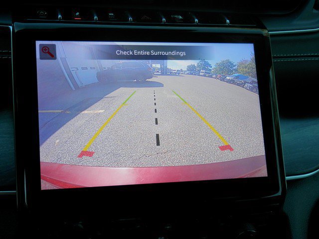 Used 2022 Jeep Grand Cherokee L Limited AWD/4WD image 32