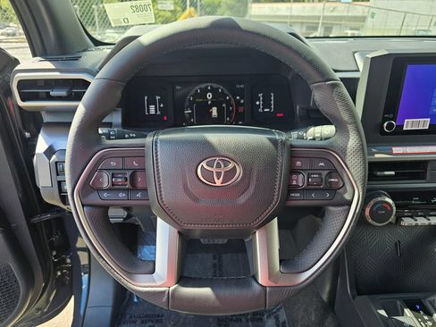 New 2026 Toyota 4Runner SR5 AWD/4WD image 23
