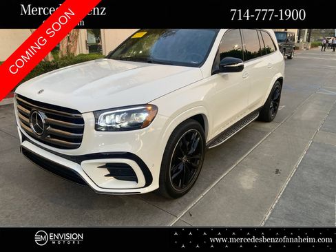 Used 2025 Mercedes-Benz GLS 580 4MATIC image 1