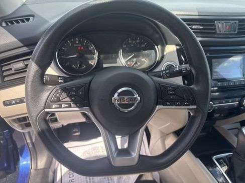 Used 2018 Nissan Rogue Sport SV AWD/4WD image 17