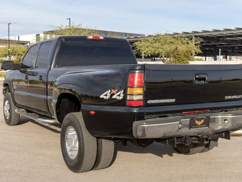 Used 2004 Chevrolet Silverado 3500 LT w/ Heavy-Duty Power Package image 3
