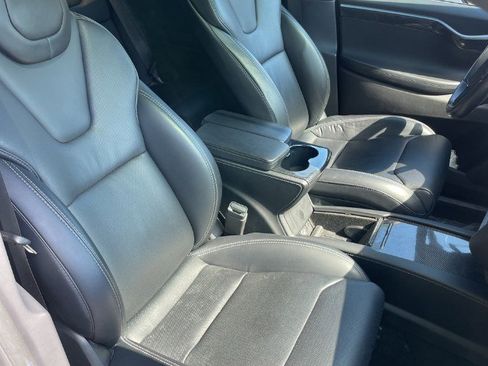 Used 2018 Tesla Model X P100D image 10