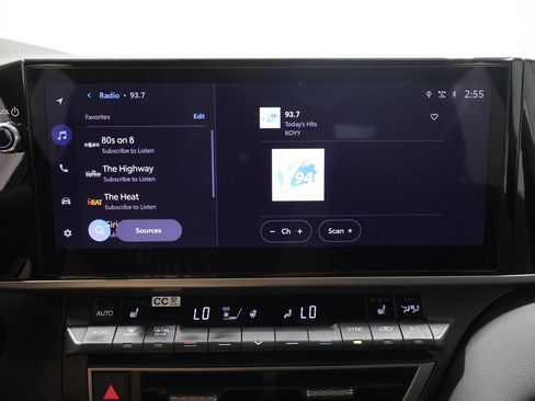 Used 2026 Toyota Camry XSE FWD image 27