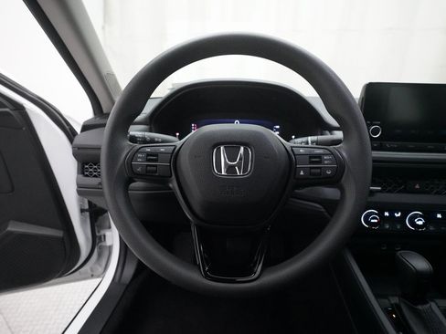 Certified 2023 Honda Accord EX image 4