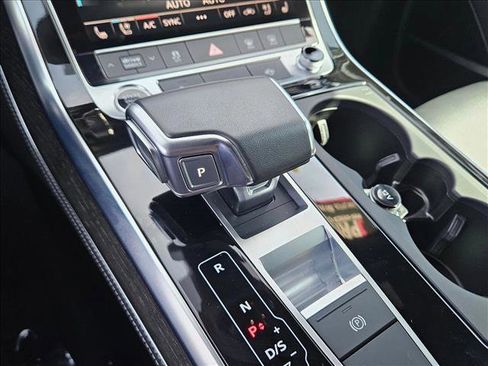 Used 2023 Audi Q8 Premium Plus w/ Premium Plus Package image 14