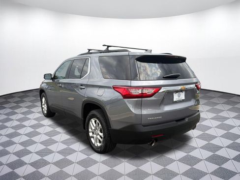 Used 2019 Chevrolet Traverse LT FWD image 3