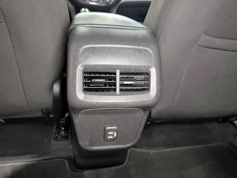 Used 2021 Chevrolet Equinox LT w/ LPO, Cargo Package AWD/4WD image 20