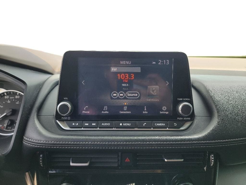 Used 2022 Nissan Rogue SV AWD/4WD image 16