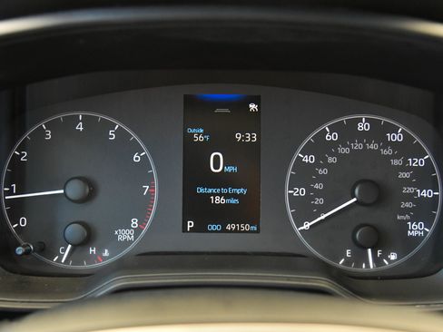 Used 2023 Toyota Corolla SE w/ SE Premium Package FWD image 30