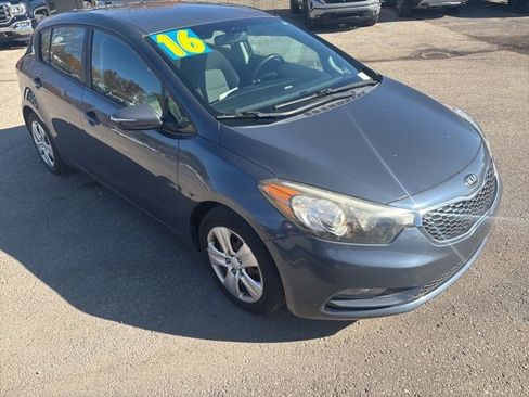Used 2016 Kia Forte LX image 1