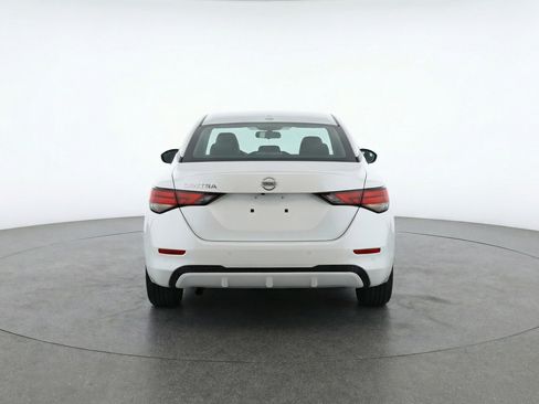 Used 2025 Nissan Sentra SV FWD image 7